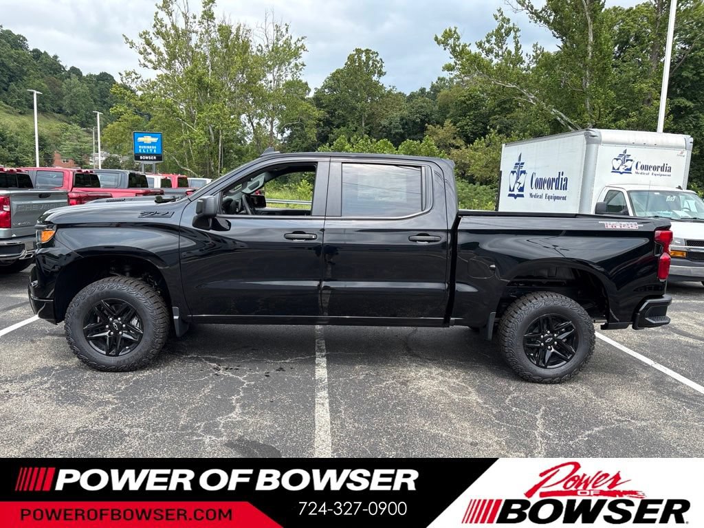 New 2026 Chevrolet Silverado 1500 Custom Trail Boss w/ LPO, Dark Essentials Package AWD/4WD image 2