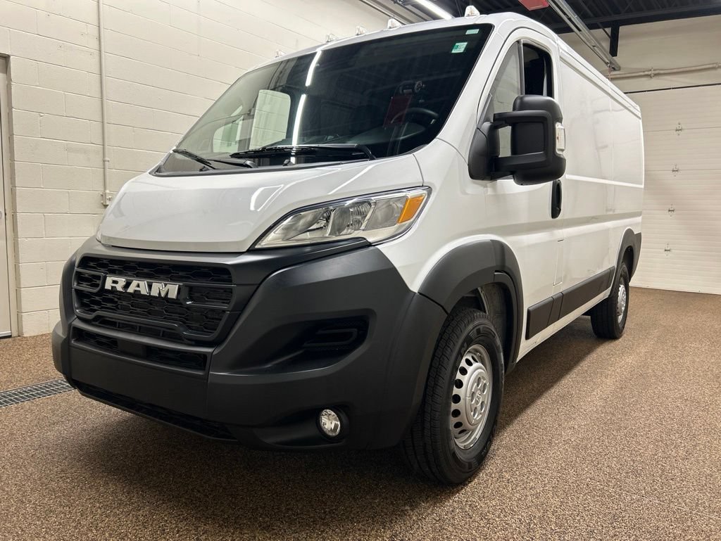 Used 2025 RAM ProMaster 2500 w/ Convenience Group FWD image 5