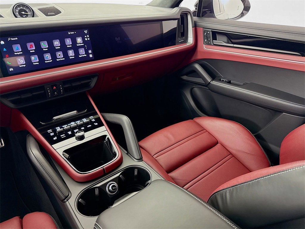 Used 2024 Porsche Cayenne Turbo GT image 26