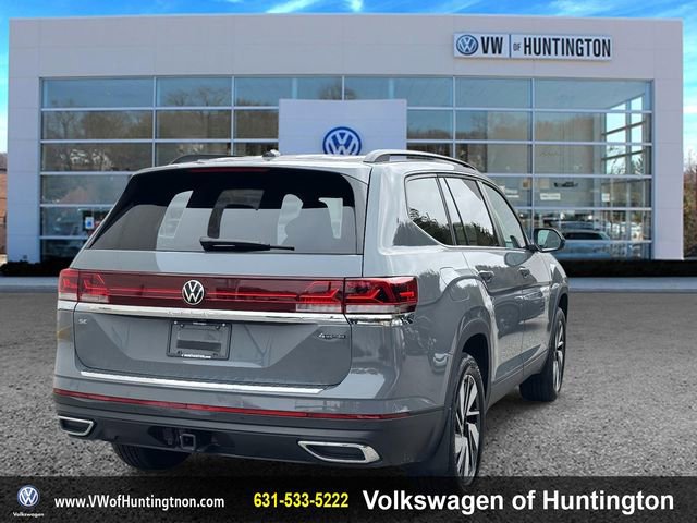 Certified 2025 Volkswagen Atlas SE image 4