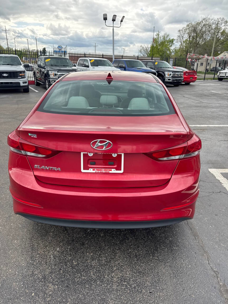 Used 2018 Hyundai Elantra SEL FWD image 6