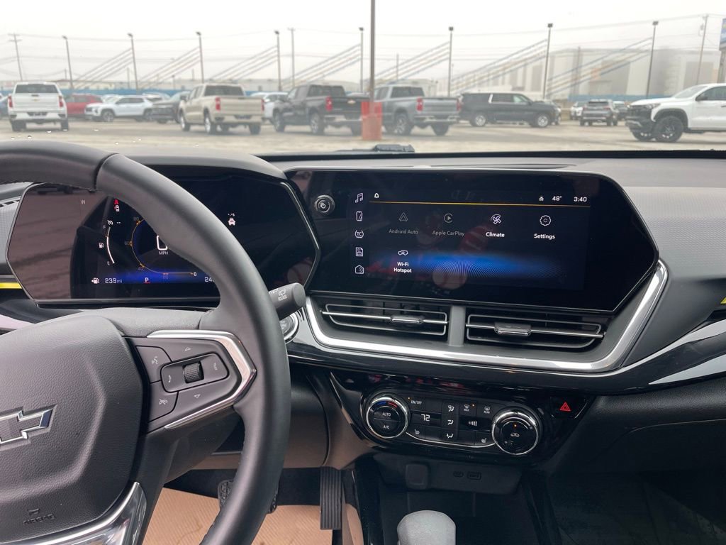 Used 2024 Chevrolet Trax ACTIV w/ Driver Confidence Package image 15