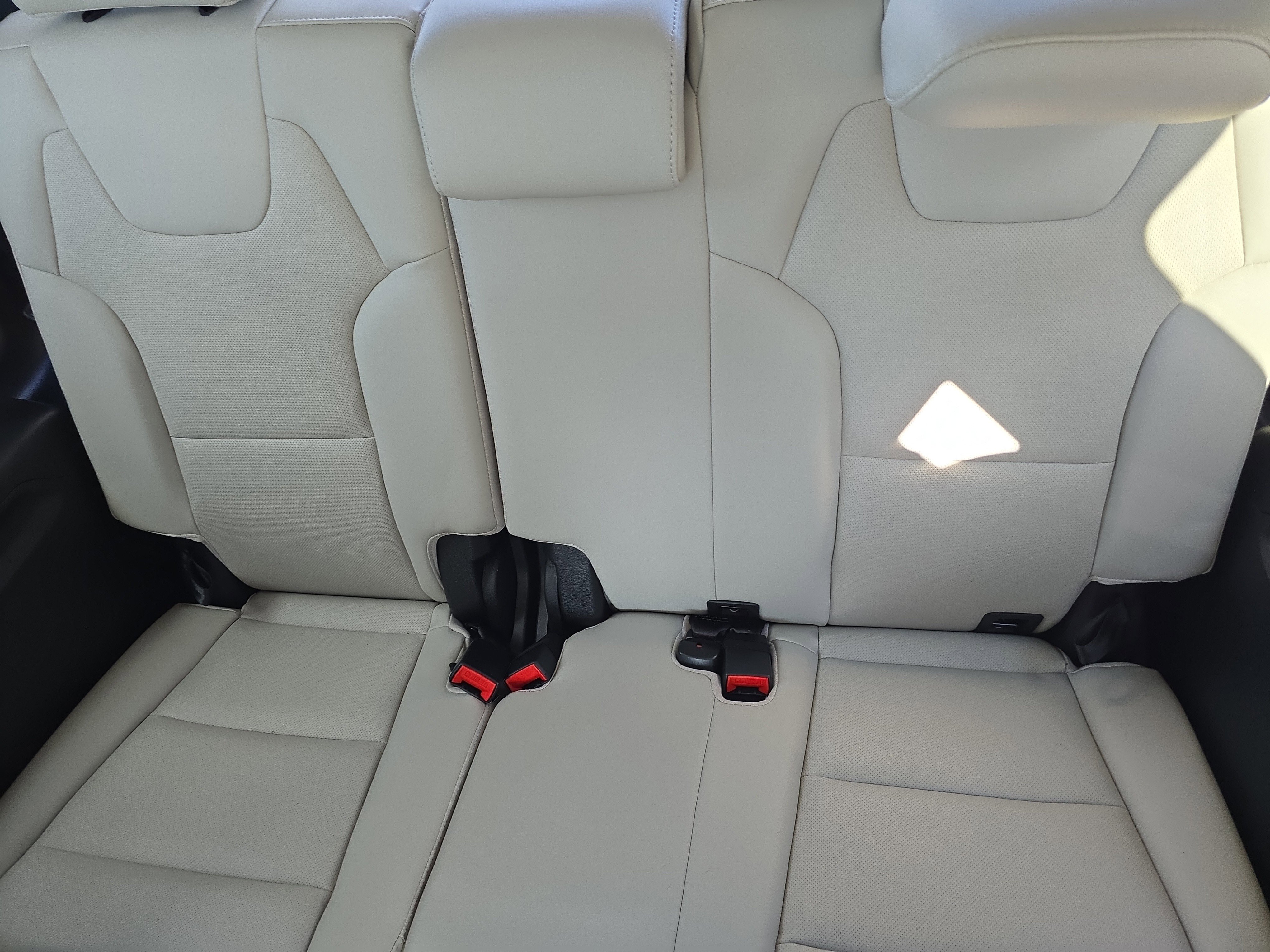 Used 2025 Kia Telluride S image 20