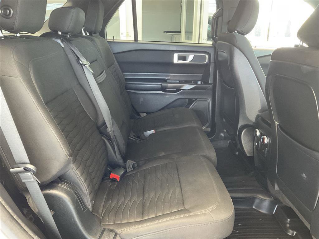 Used 2020 Ford Explorer XLT image 16