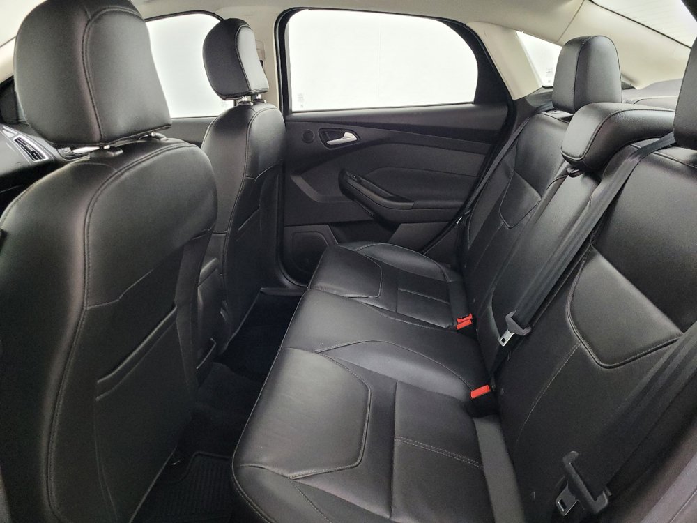 Used 2017 Ford Focus Titanium FWD image 18