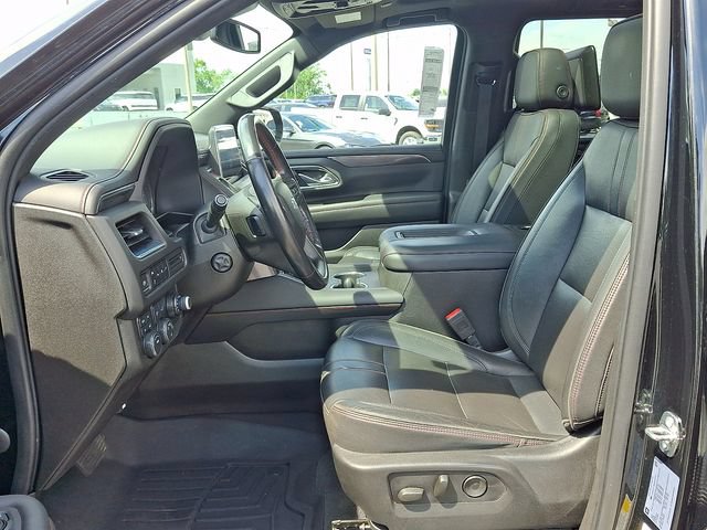 Used 2021 Chevrolet Suburban RST w/ Luxury Package AWD/4WD image 13