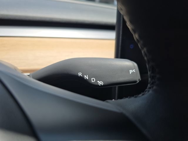 Used 2023 Tesla Model 3 Standard Range RWD image 23