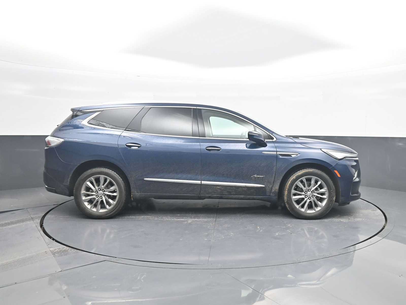 Used 2024 Buick Enclave Avenir w/ Avenir Technology Package AWD/4WD image 10