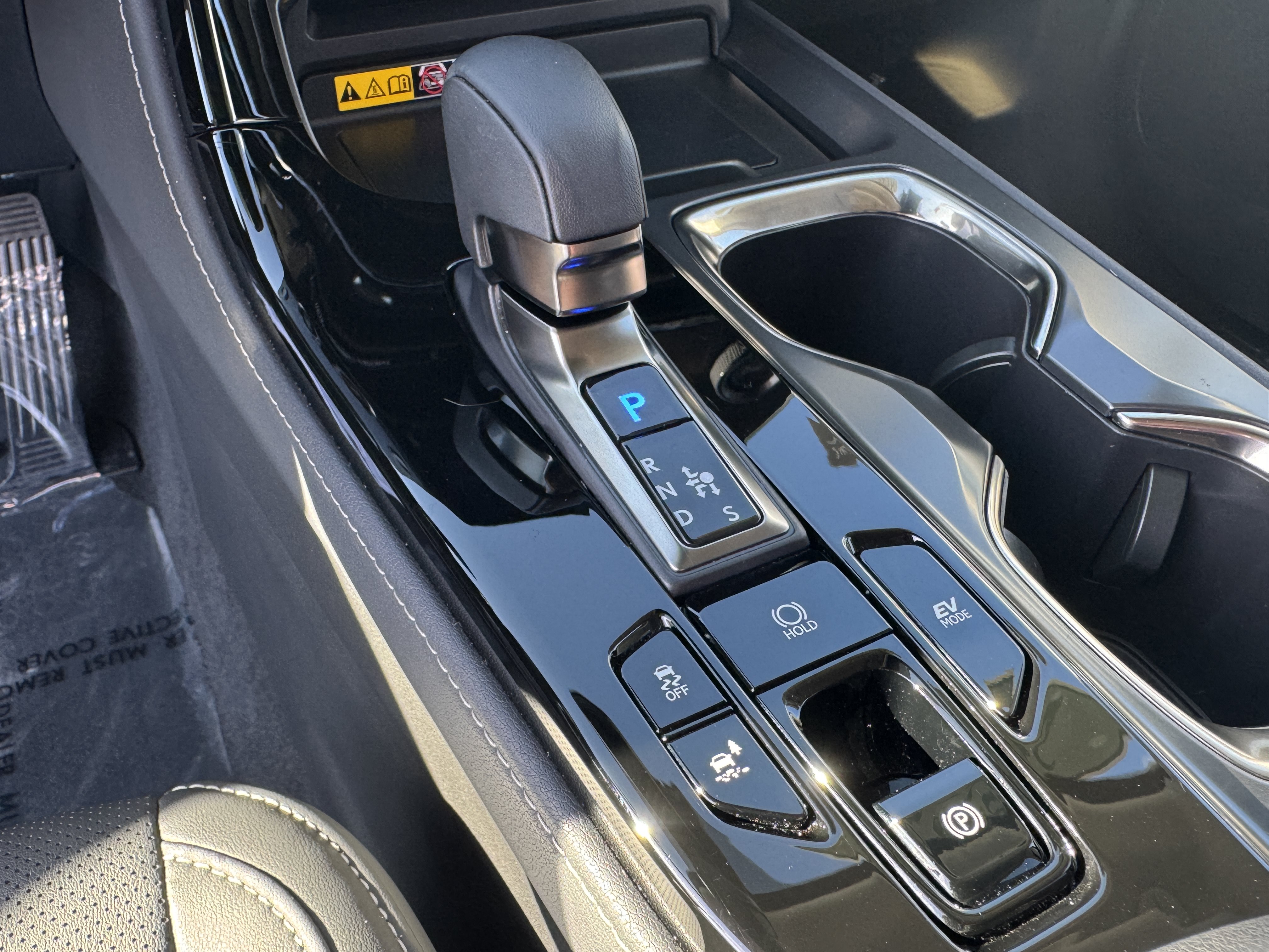 Certified 2026 Lexus NX 350h AWD w/ Accessory Package (2T) image 31