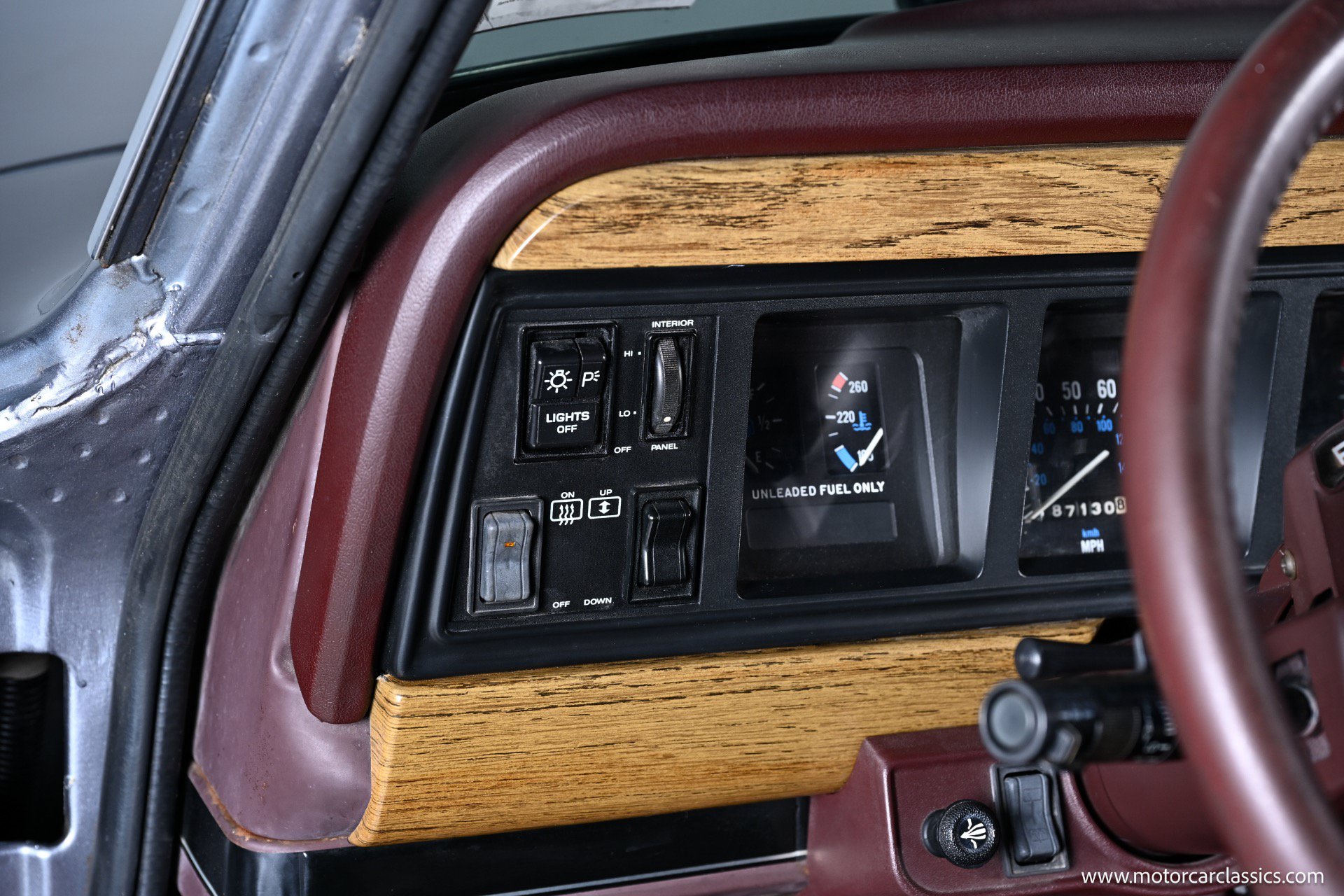 Used 1991 Jeep Grand Wagoneer AWD/4WD image 35