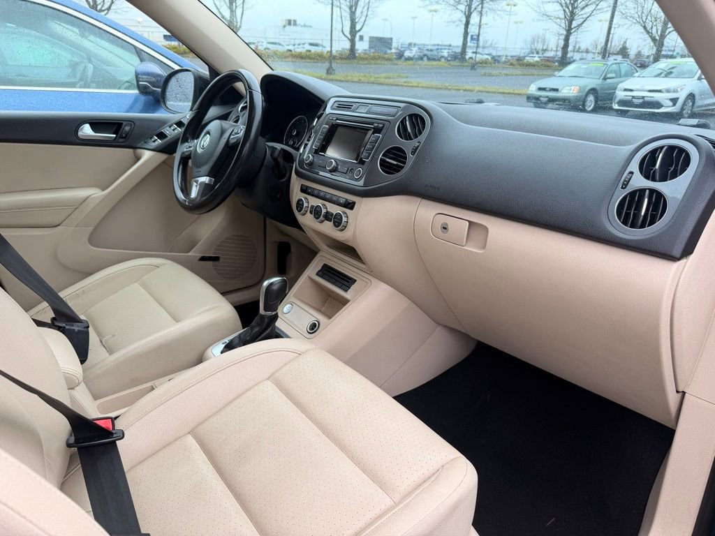 Used 2014 Volkswagen Tiguan SEL AWD/4WD image 28