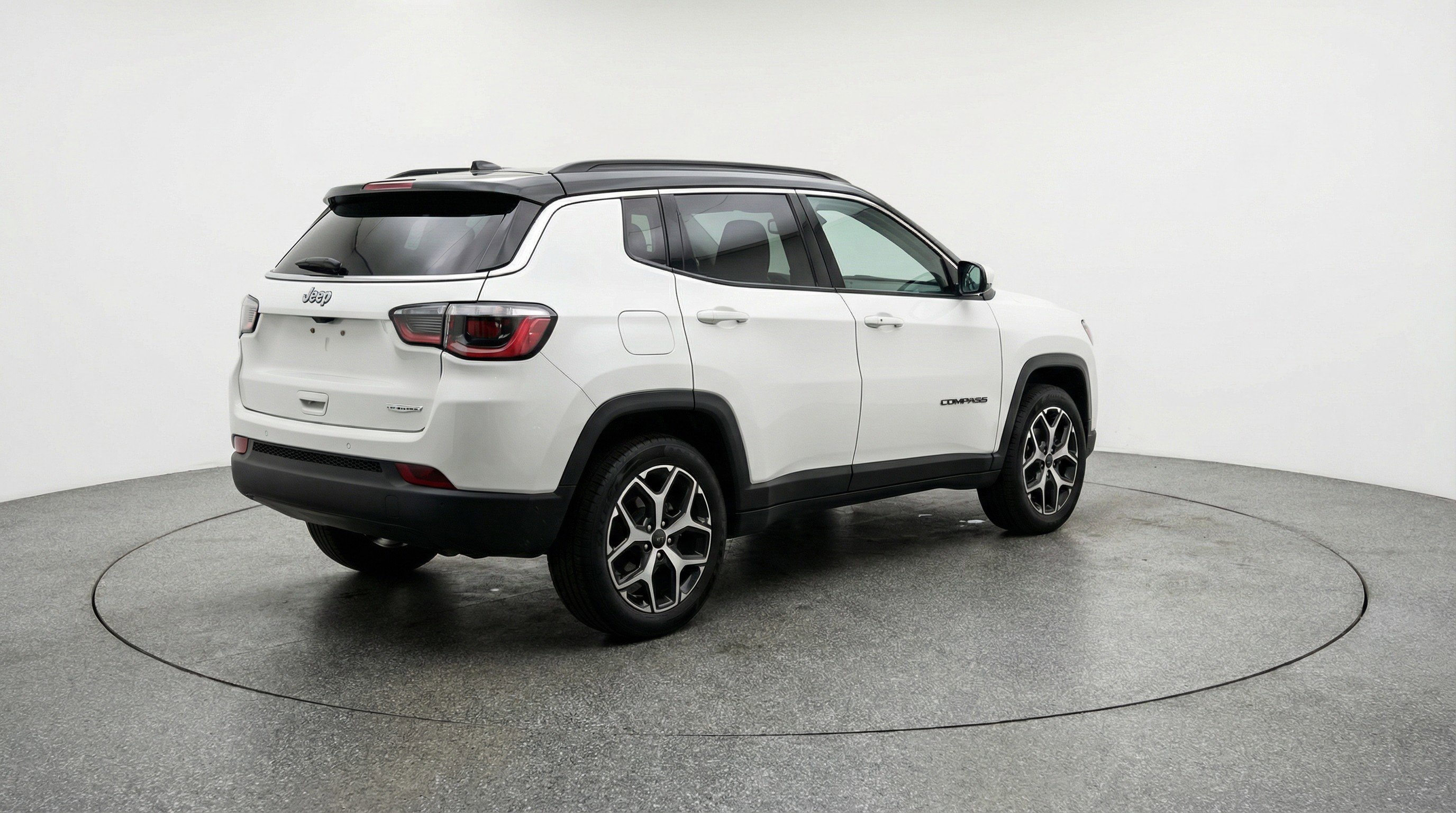 Used 2025 Jeep Compass Limited AWD/4WD image 9