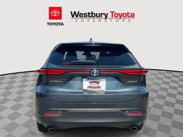 Certified 2021 Toyota Venza LE w/ Carpet Mat Package (TMS) AWD/4WD image 9