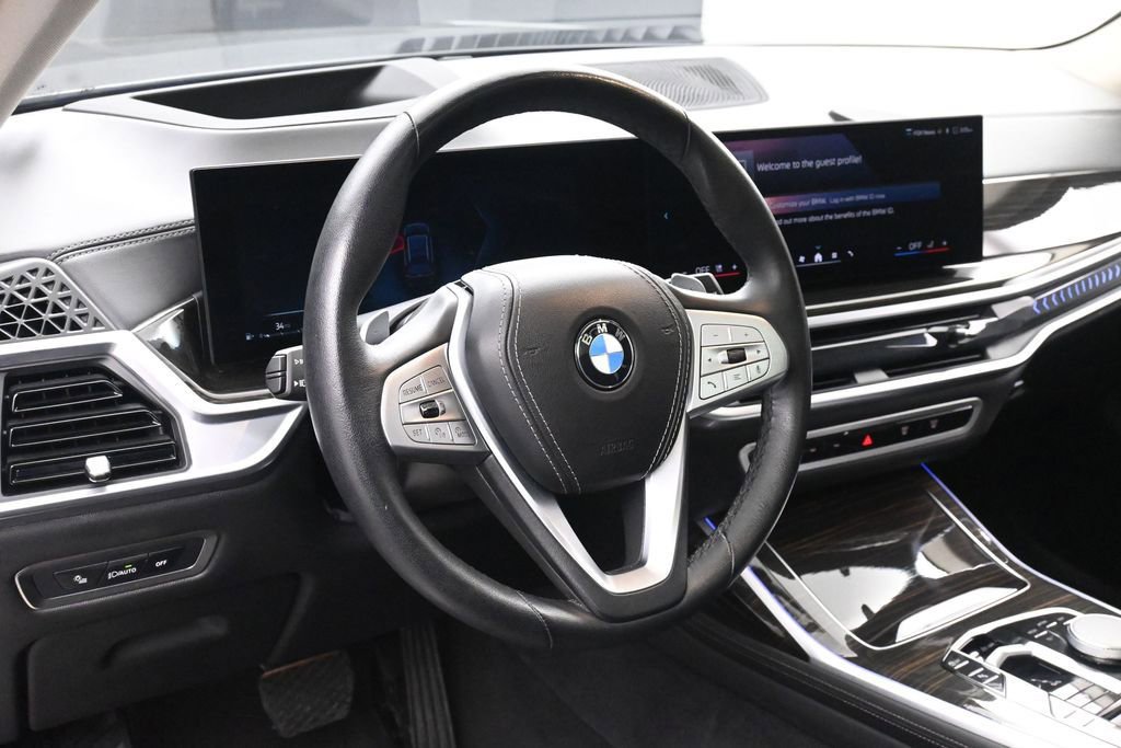 Used 2024 BMW X7 xDrive40i w/ Premium Package AWD/4WD image 31