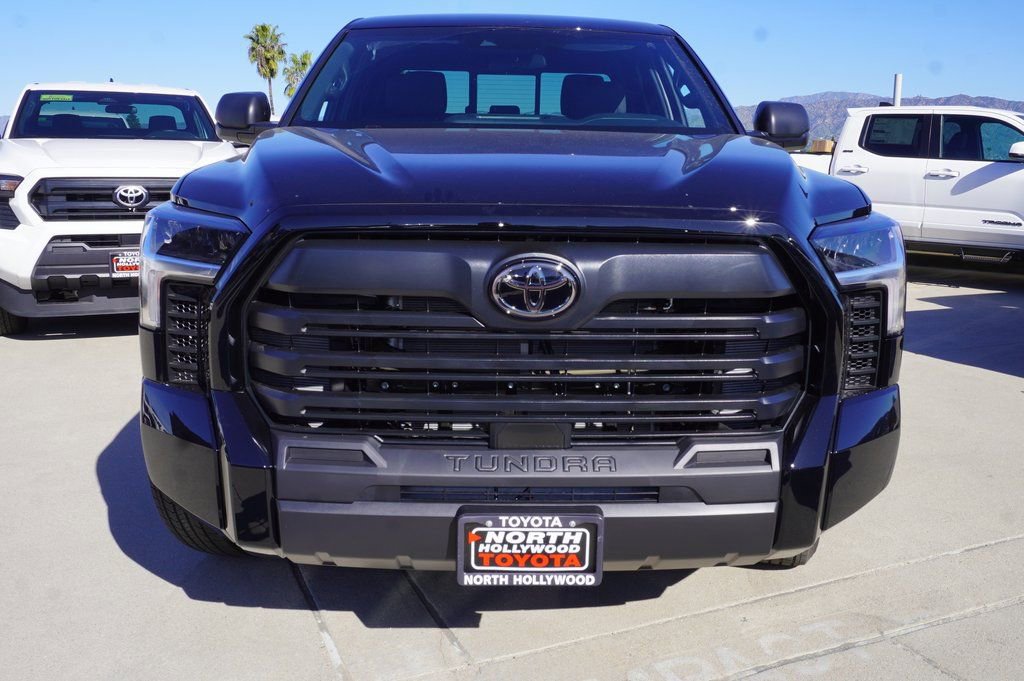 New 2026 Toyota Tundra SR image 2