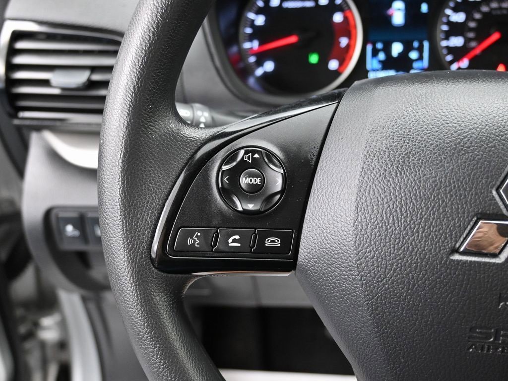 Used 2025 Mitsubishi Eclipse Cross LE image 16