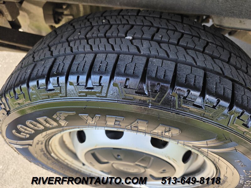 Used 2018 Ford Transit 350 148 Medium Roof RWD image 20