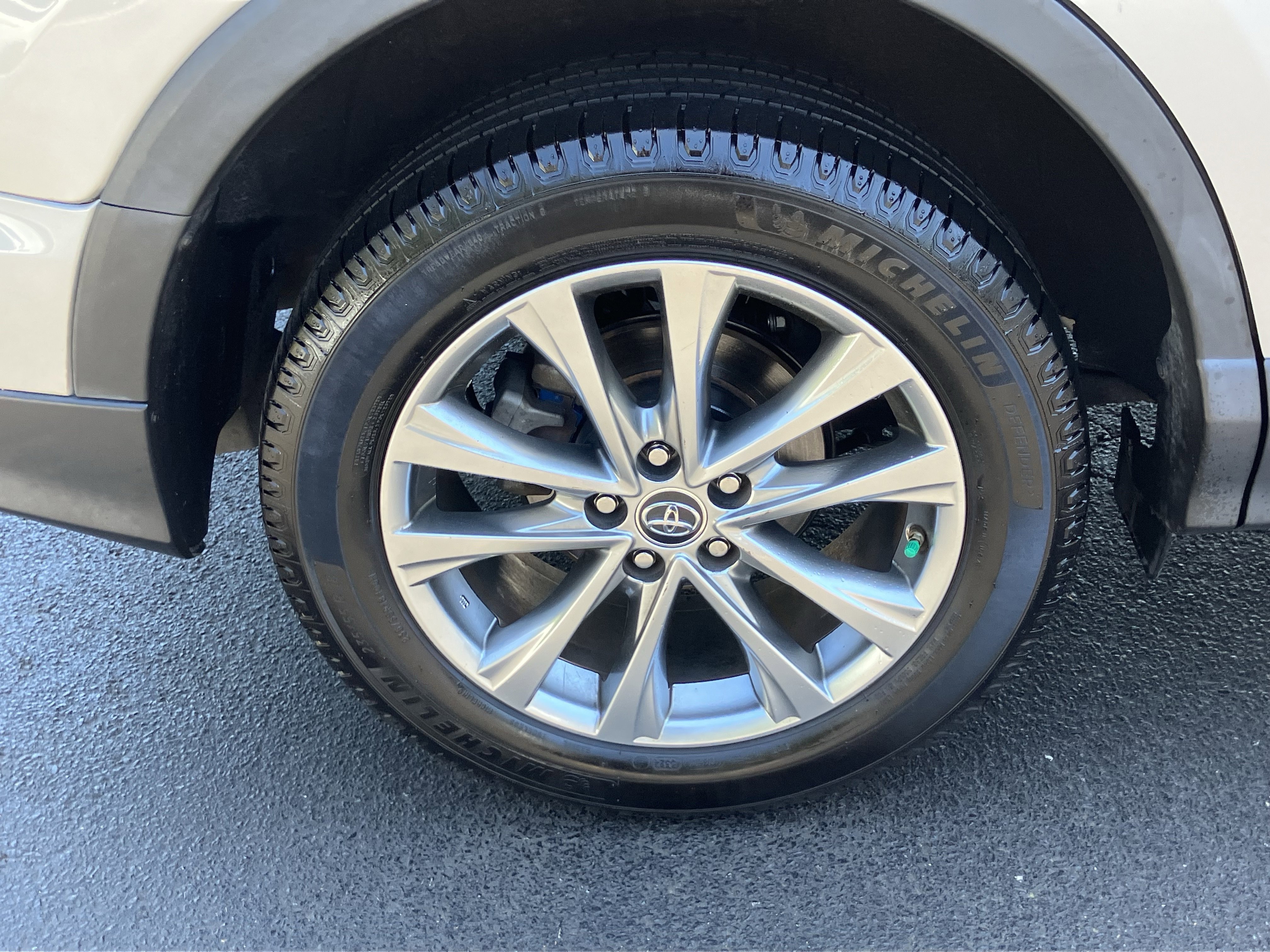 Used 2016 Toyota RAV4 Limited FWD image 13