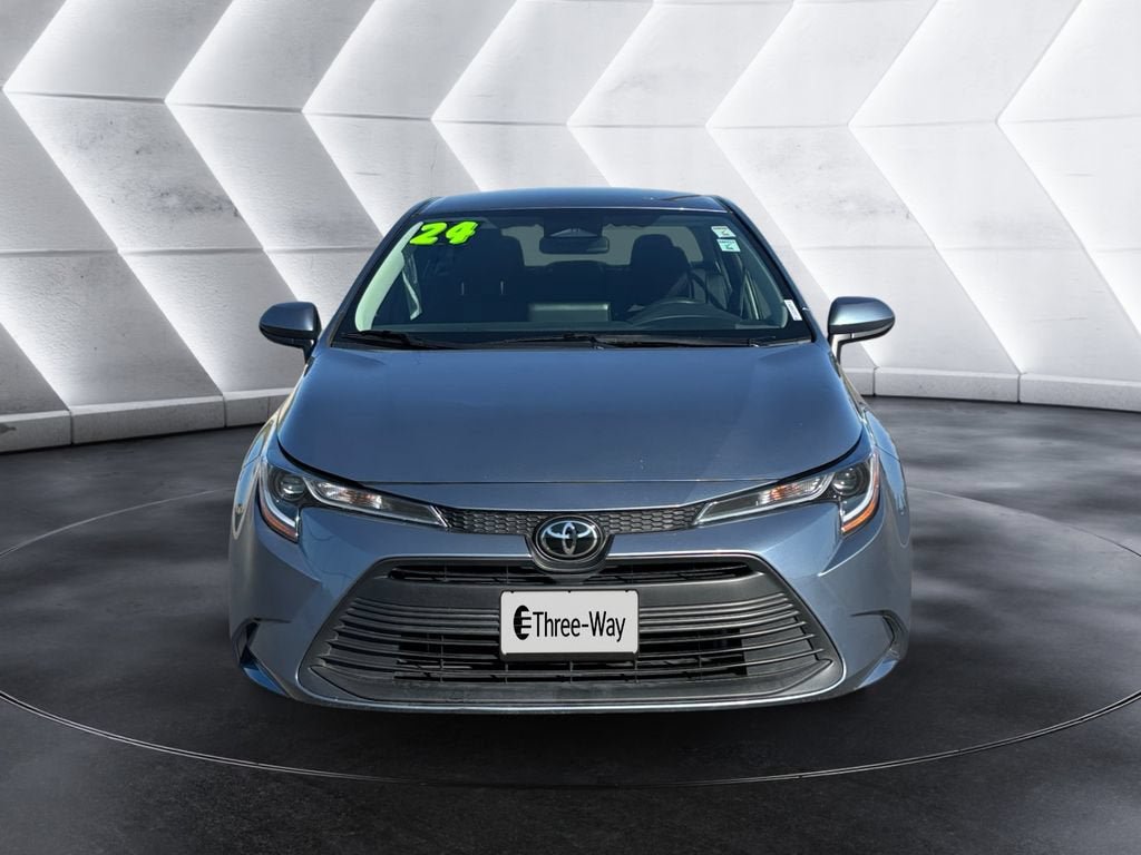 Used 2024 Toyota Corolla LE FWD image 8