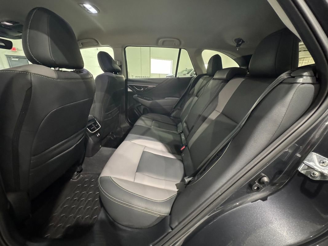 Used 2023 Subaru Outback Onyx Edition image 28