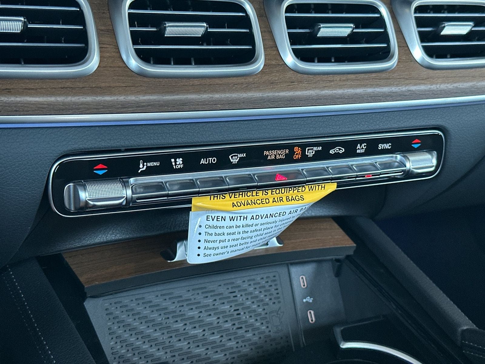 New 2026 Mercedes-Benz GLE 450 4MATIC image 23