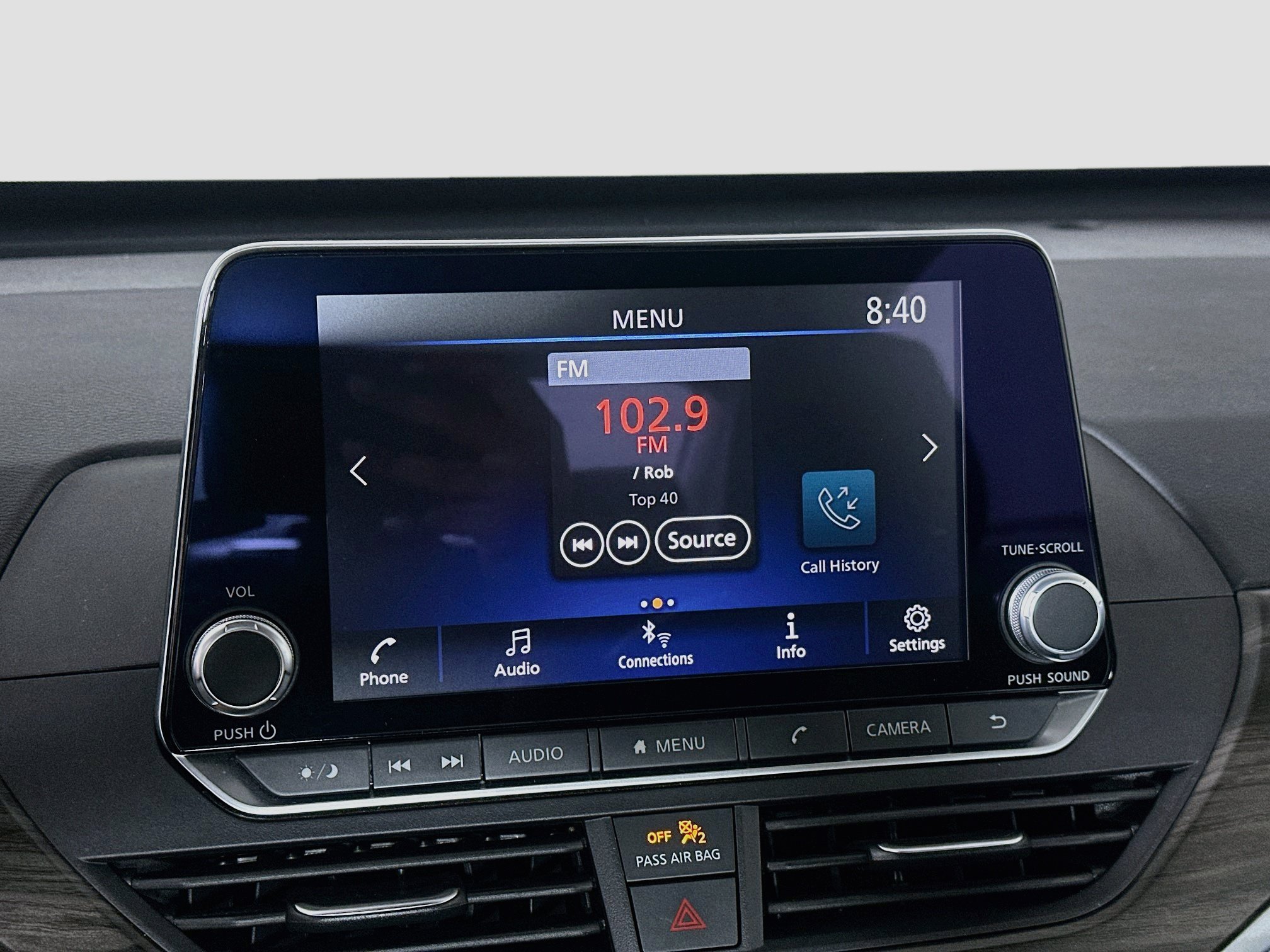 Used 2024 Nissan Altima 2.5 SV FWD image 19