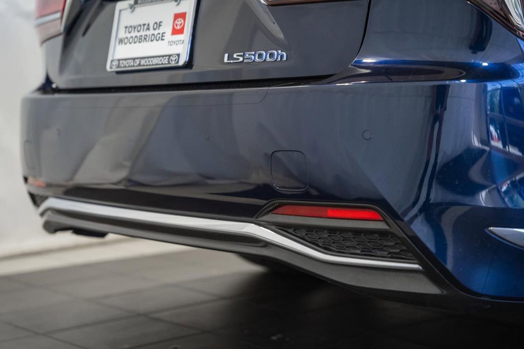 Used 2019 Lexus LS 500h w/ Luxury Package image 7