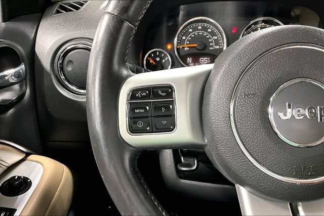 Used 2014 Jeep Compass Limited w/ Sun/Sound Group FWD image 12