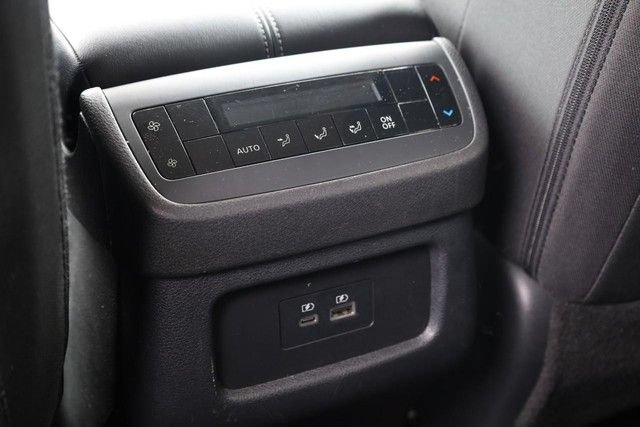 Certified 2025 Nissan Pathfinder SV FWD image 23