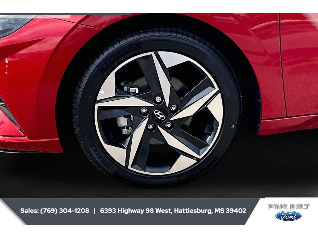 Used 2023 Hyundai Elantra SEL w/ Convenience Package FWD image 7