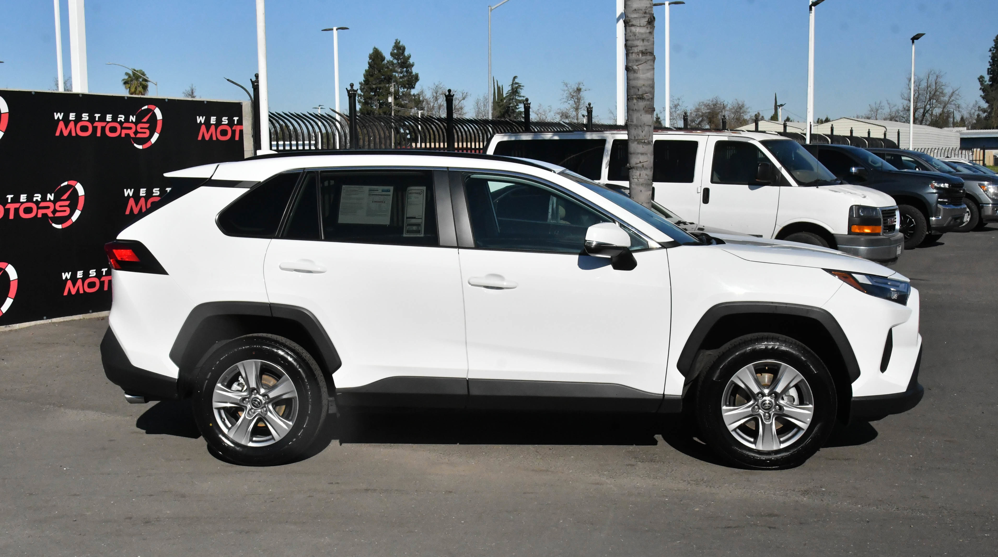 Used 2024 Toyota RAV4 XLE image 9