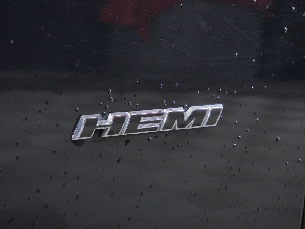 Used 2016 Dodge Challenger R/T Plus RWD image 16