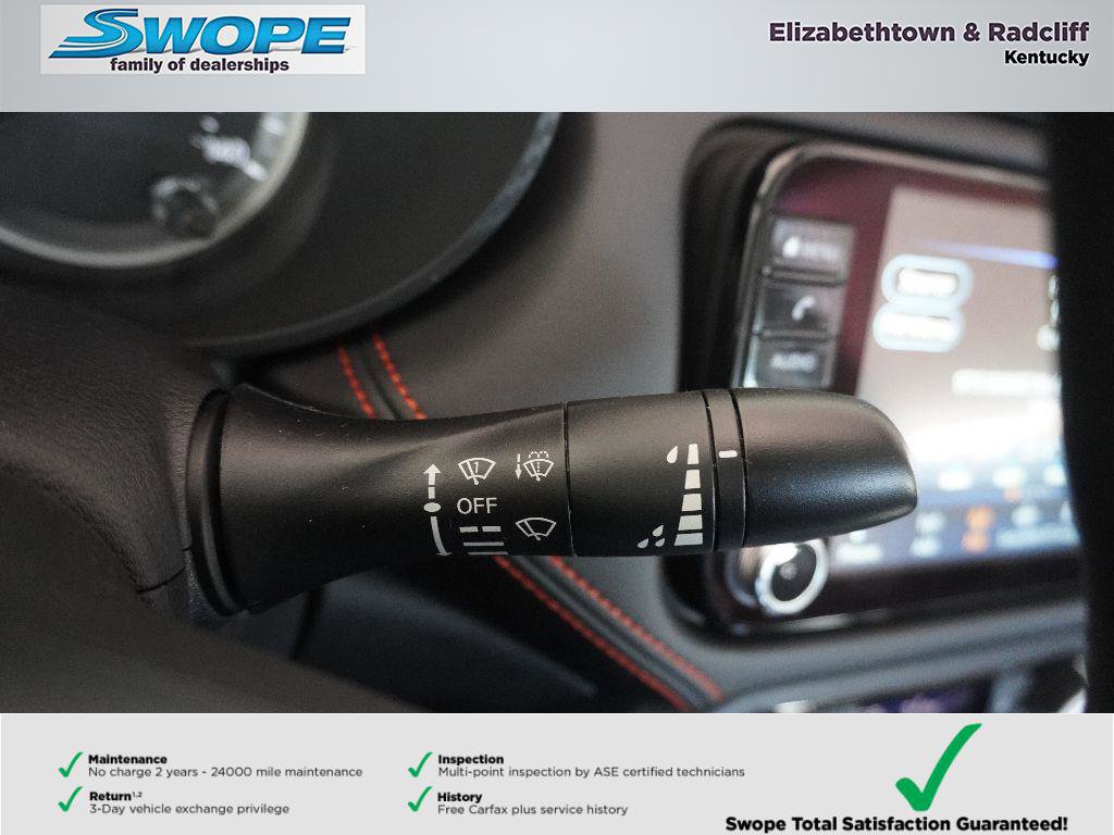 New 2025 Nissan Versa SR w/ Trunk Package image 22