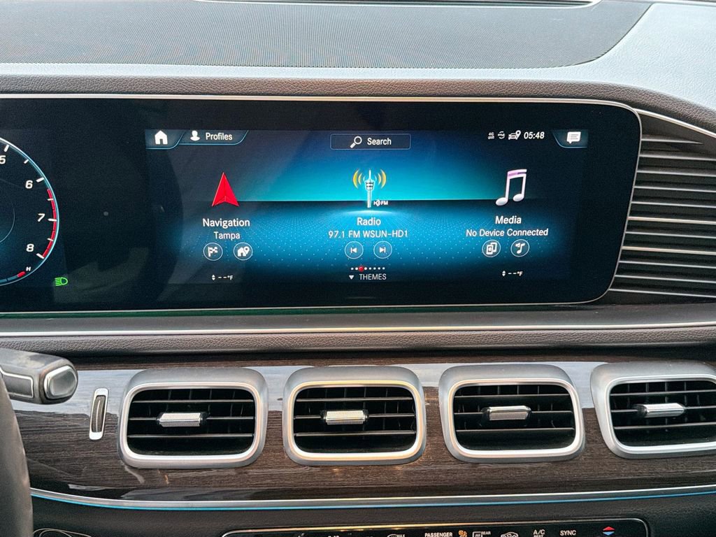 Used 2020 Mercedes-Benz GLE 350 w/ 3rd Row Seat Package image 30