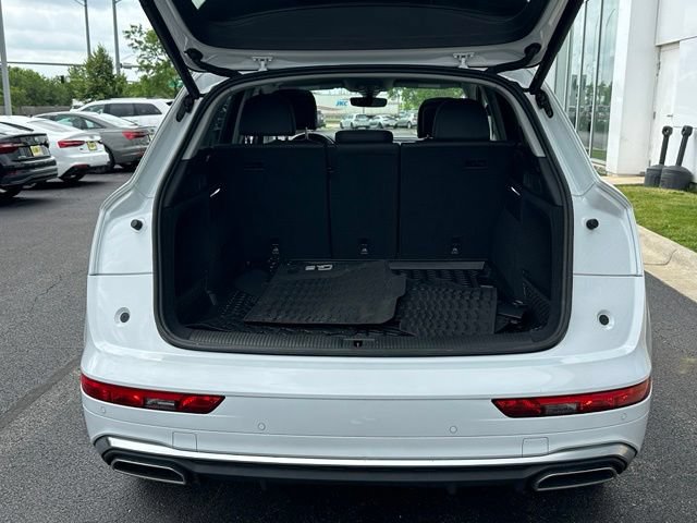 Used 2023 Audi Q5 2.0T Premium w/ Convenience Package AWD/4WD image 18