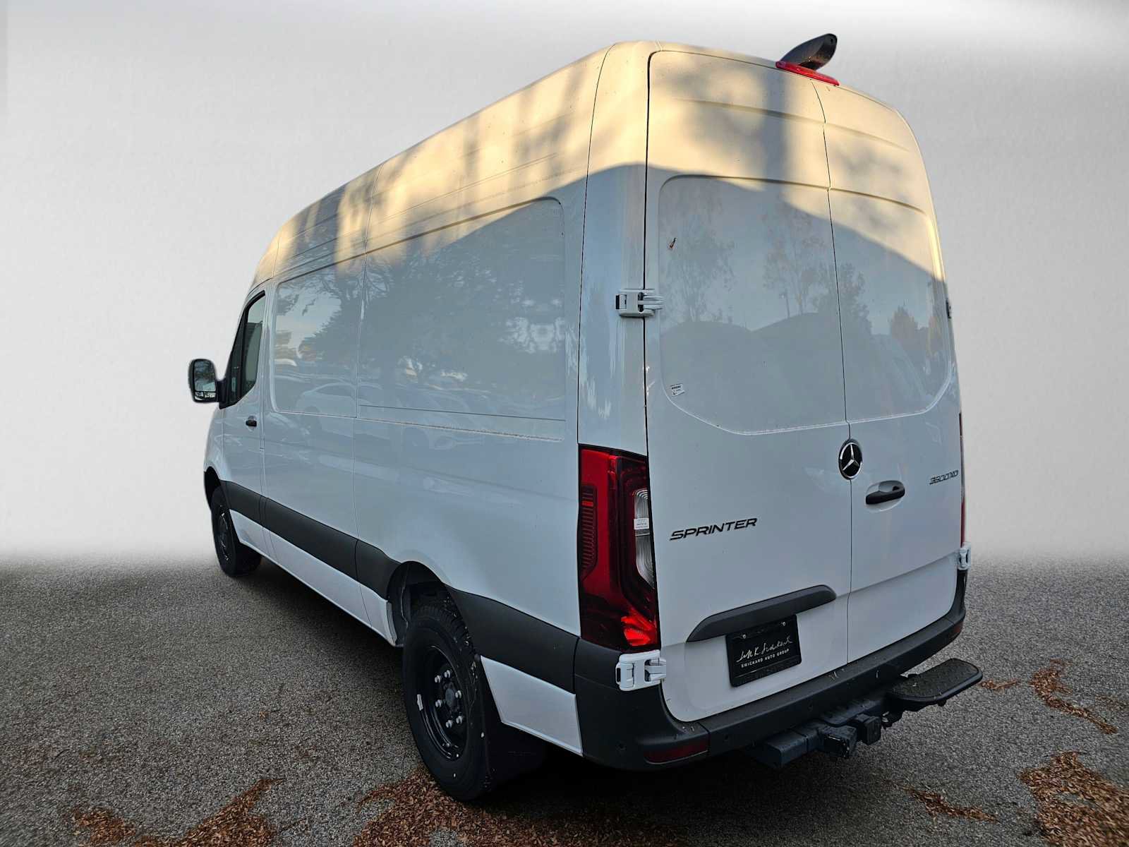 Used 2024 Mercedes-Benz Sprinter 3500 image 5