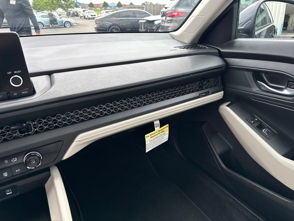 Used 2025 Honda Accord LX image 23