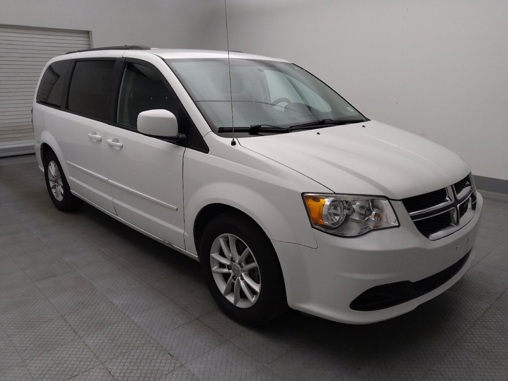 Used 2016 Dodge Grand Caravan SXT FWD image 13
