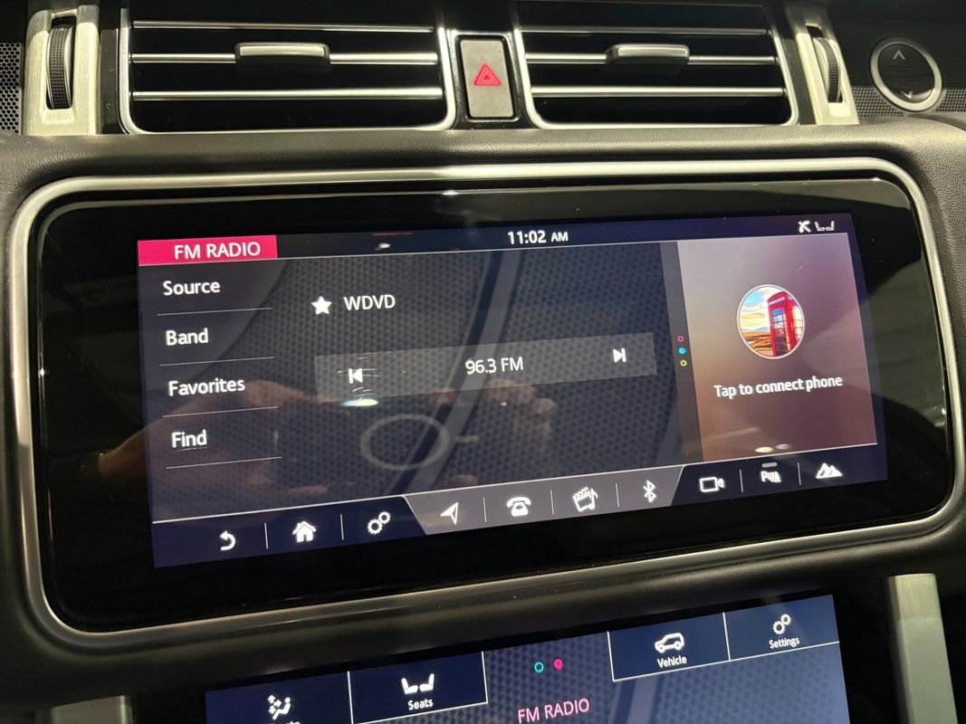 Used 2019 Land Rover Range Rover HSE image 18