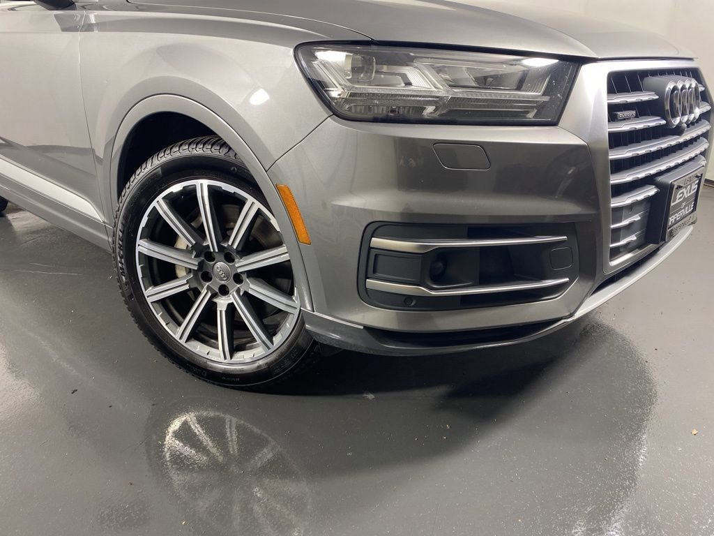 Used 2018 Audi Q7 3.0T Prestige w/ Prestige Package image 3