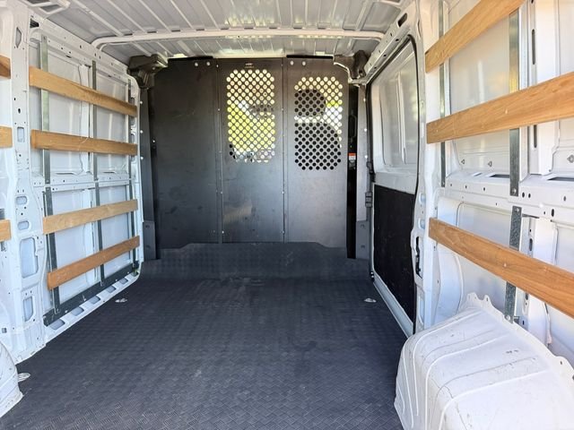 Used 2025 RAM ProMaster 2500 w/ U-Haul Equipment Group FWD image 12