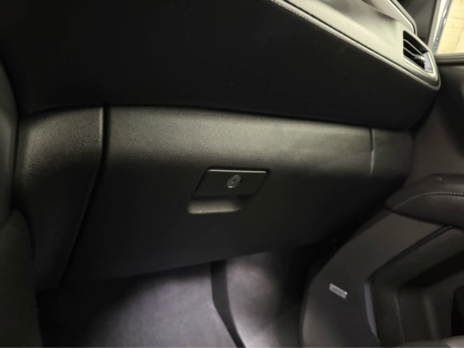 Certified 2023 Chevrolet Tahoe LT AWD/4WD image 21