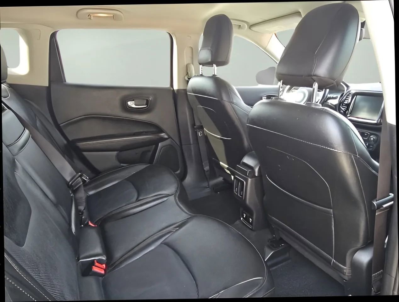 Used 2020 Jeep Compass Limited image 19