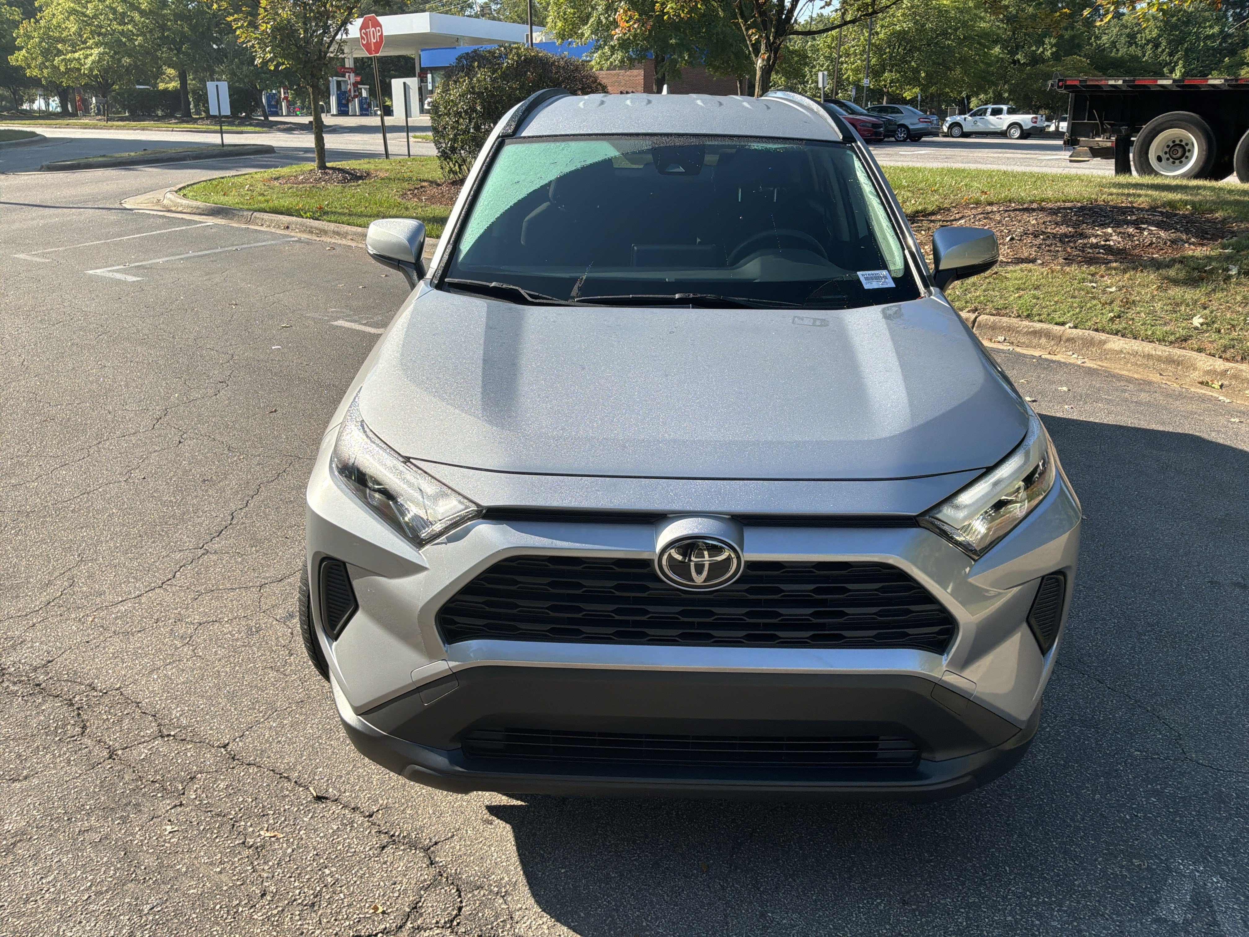 Used 2025 Toyota RAV4 LE AWD/4WD image 3