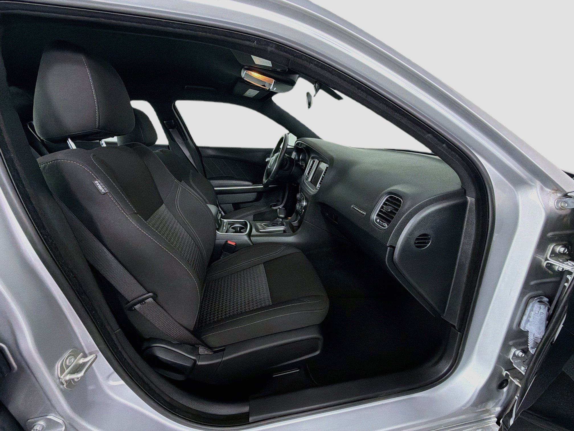 Used 2023 Dodge Charger SXT RWD image 28