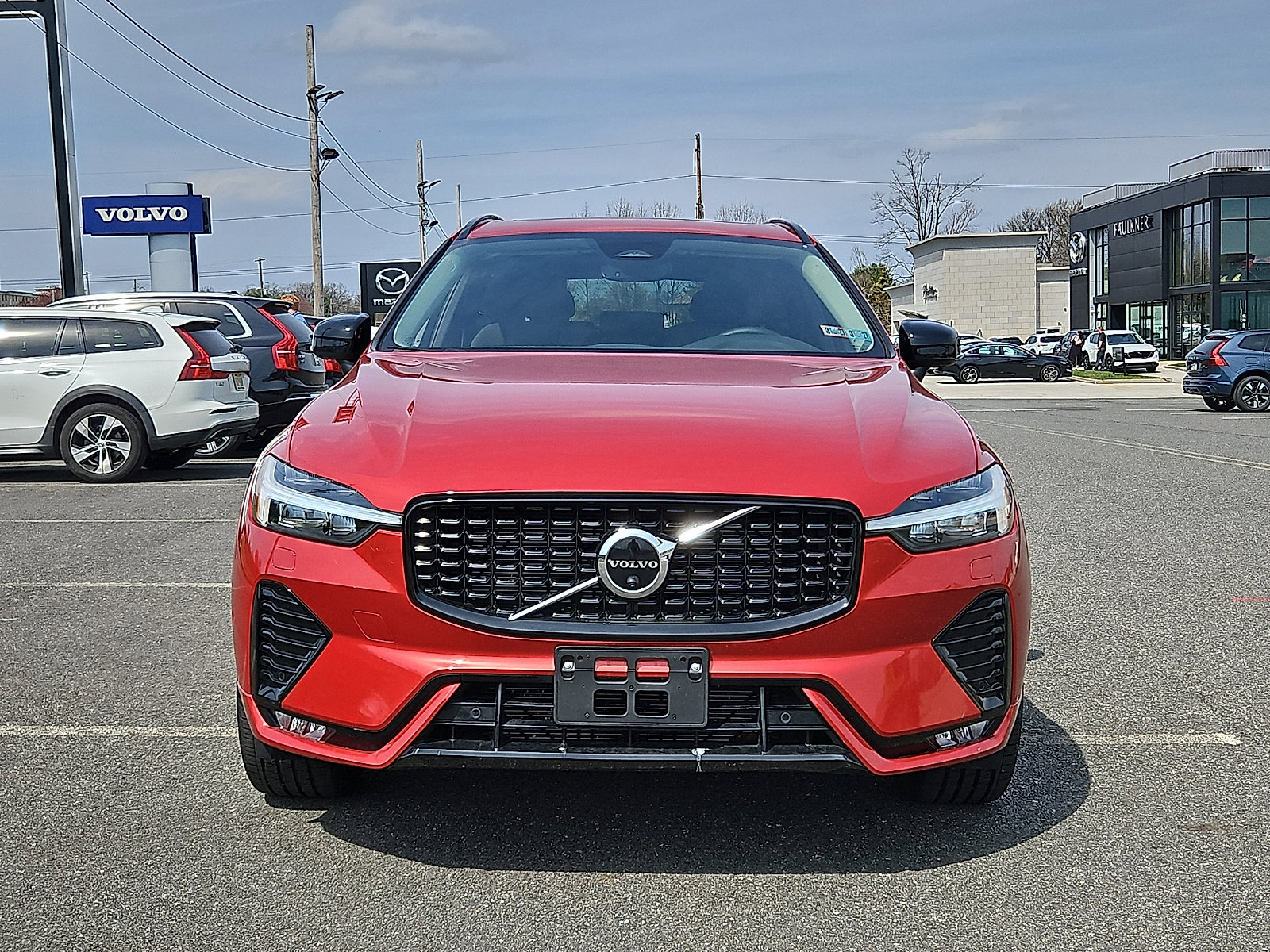 Certified 2023 Volvo XC60 B5 Plus w/ Protection Package Premier image 2