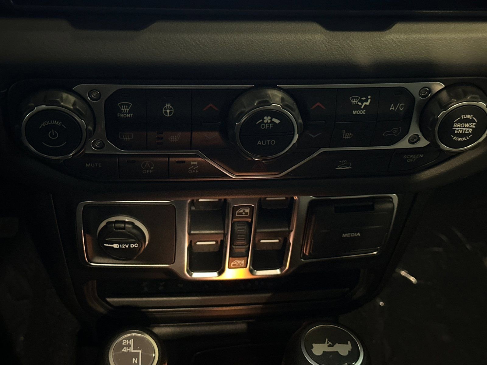 New 2026 Jeep Wrangler Sahara image 18