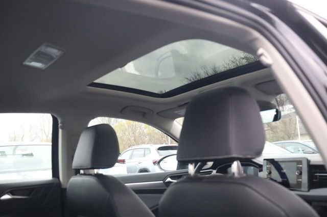 New 2026 Volkswagen Jetta SE image 22