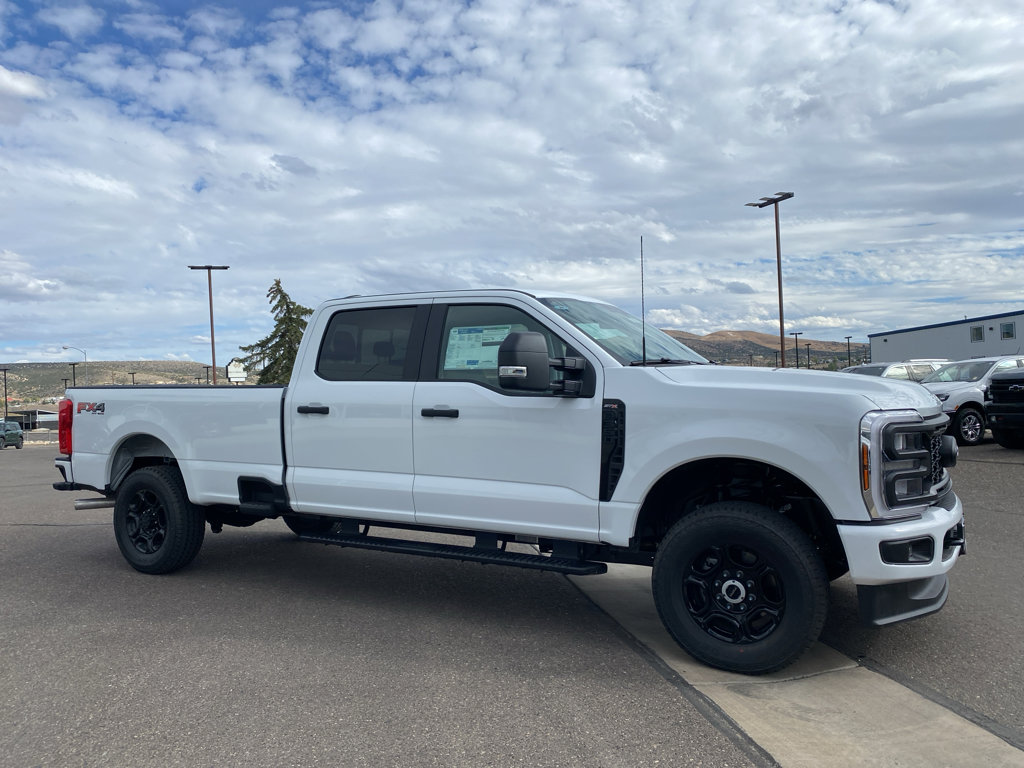 New 2026 Ford F350 4x4 Crew Cab Super Duty image 15