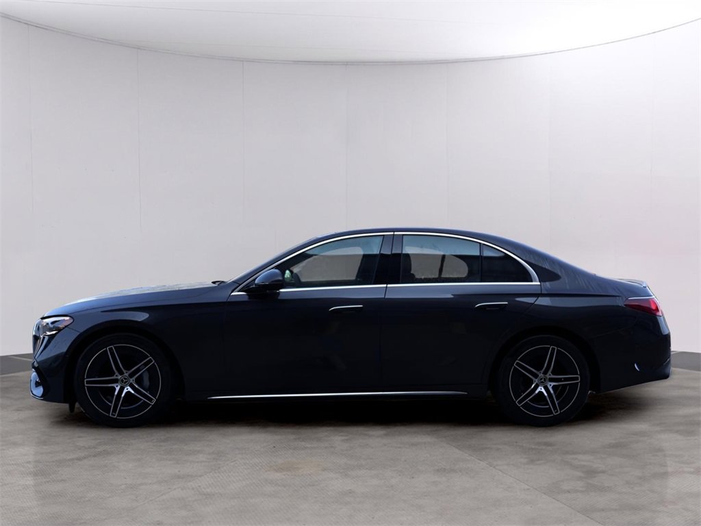 Certified 2025 Mercedes-Benz E 350 4MATIC Sedan image 4